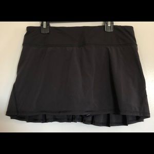 LULULEMON Run Pace Setter Lined Skirt Size 6 Black